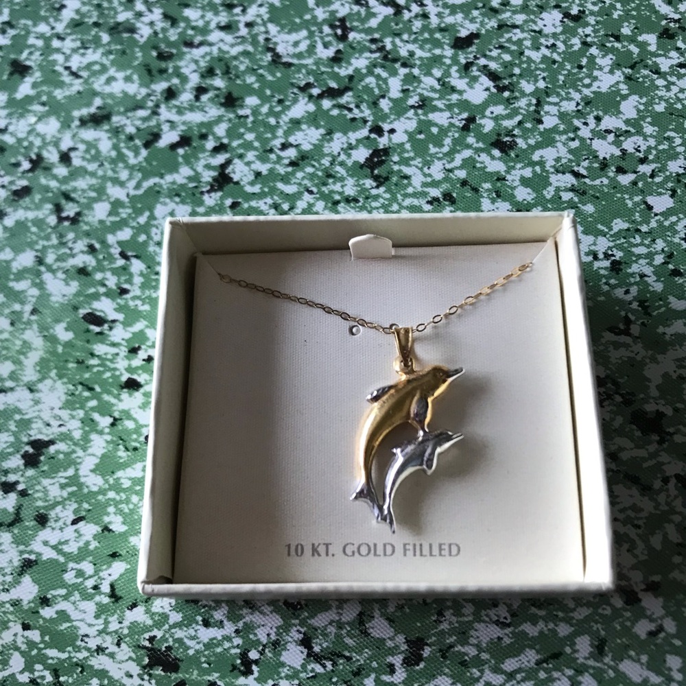 10 Carat Gold Dolphin Pendant